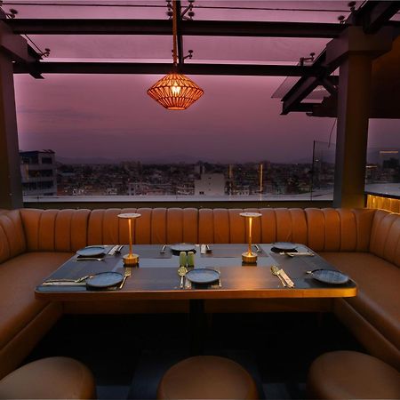 Hotel Le Himalaya Катманду Екстериор снимка