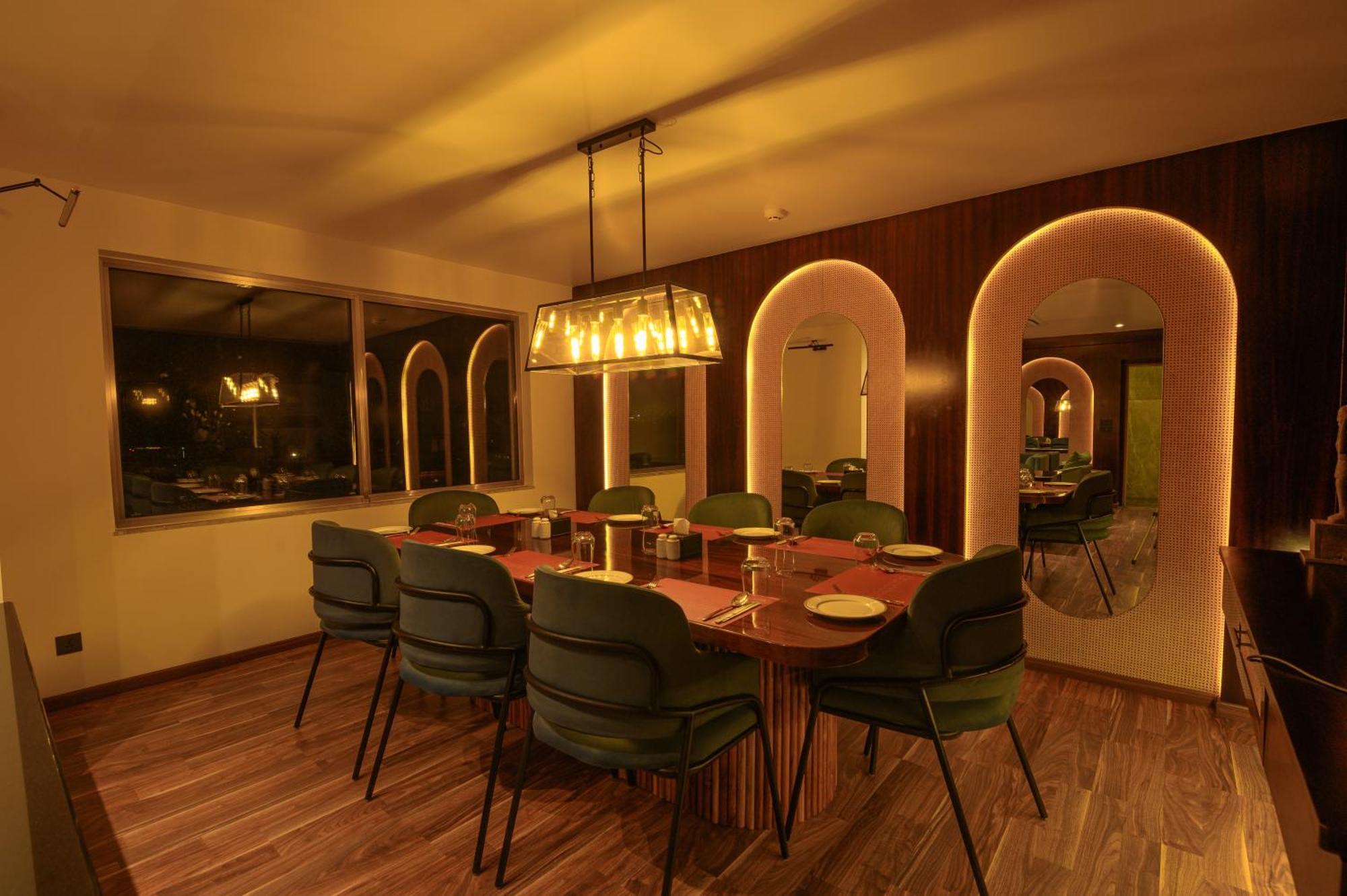 Hotel Le Himalaya Катманду Екстериор снимка