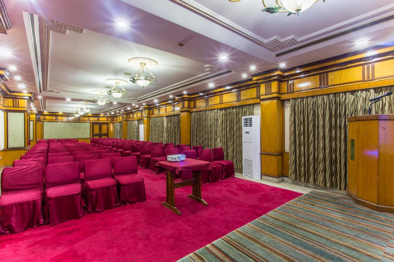Hotel Le Himalaya Катманду Екстериор снимка