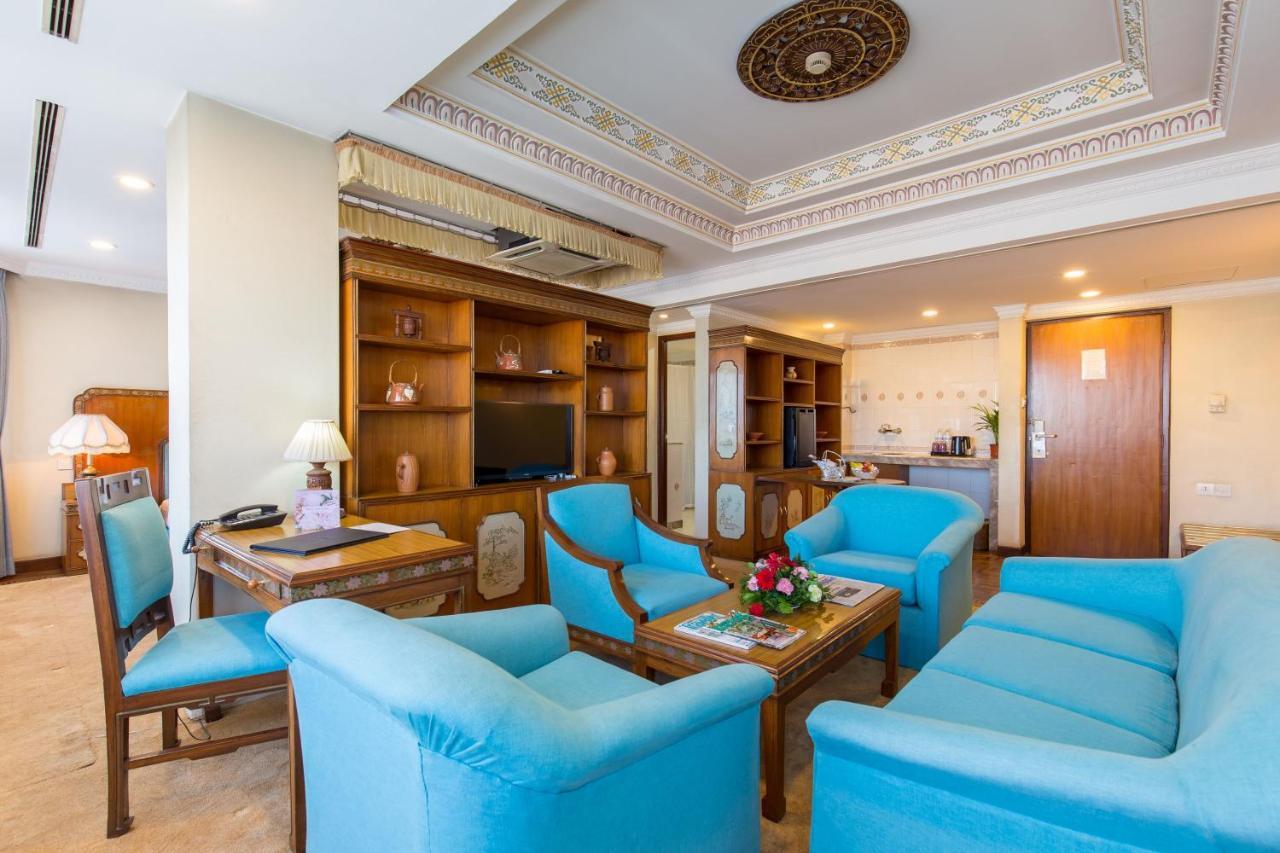 Hotel Le Himalaya Катманду Екстериор снимка